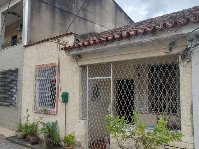 Riachuelo casa de vila  varanda 3 quartos garagem