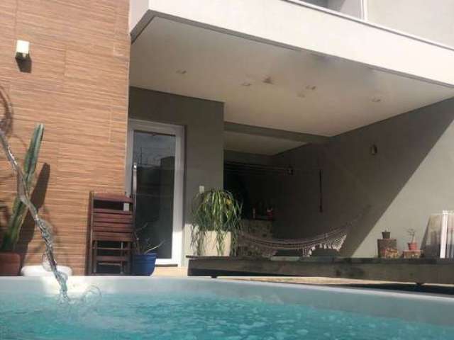 Casa Térrea no Bairro Primavera 150 m2 3 dormitórios - Piscina