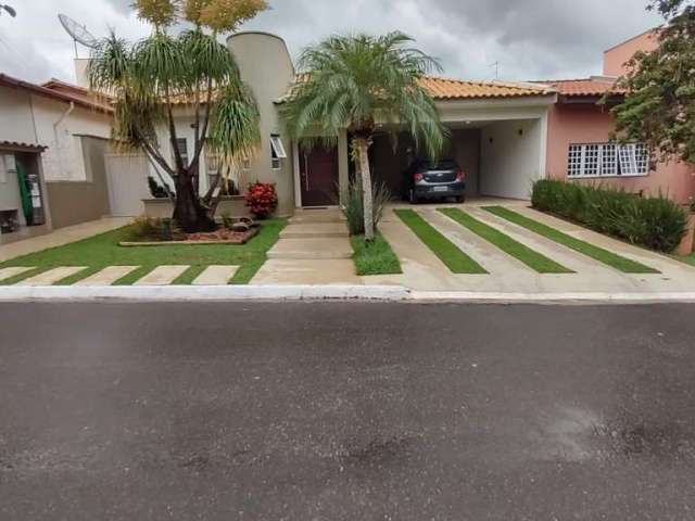 Casa à venda com três dormitórios em condominio, Jardim Donalísio, Salto, SP