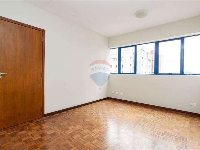 Sala Comercial à venda com 33,54m², 1 vaga, Bigorrilho - ed. West Center - Curitiba/PR - R$ 280.000,00