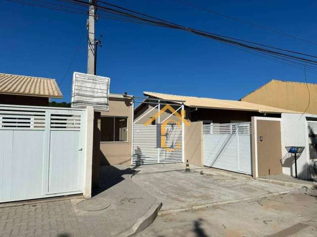 Casa com 2 dormitórios à venda, 70 m² por R$ 295.000,00 - Chácara Mariléa - Rio das Ostras/RJ