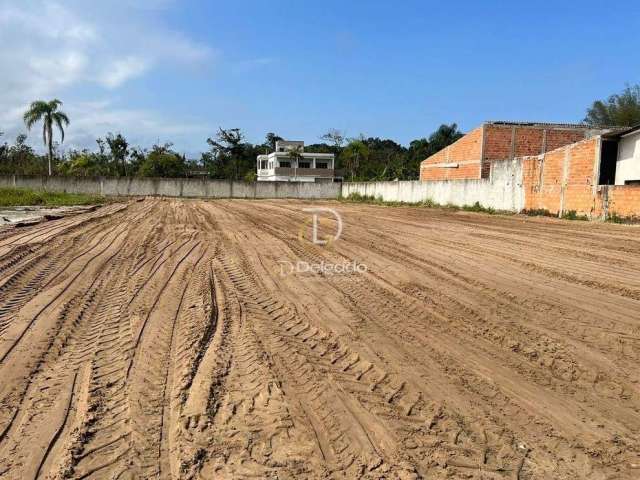 Terreno pronto para construir 700 metros do mar