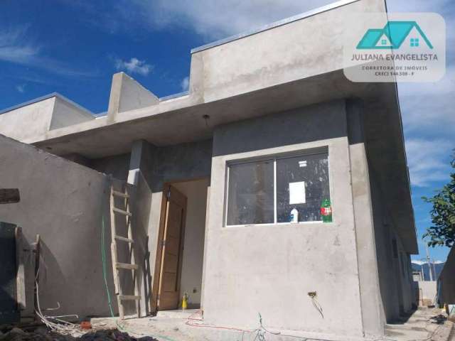 Casa a venda no bairro Balneário dos Golfinhos - Caraguatatuba/SP