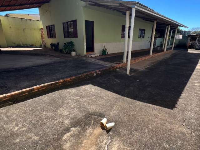 Excelente casa no Bairro Dona Zulmira / Jardim Patrícia