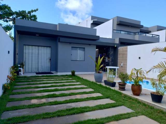 Casa excente à venda de 3/4, 89 / 214m², suíte, piscina, condomínio, Arembepe - Camaçari/BA.