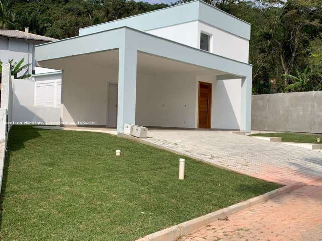 Casa Alto Padrão para Venda em Florianópolis, Cachoeira do Bom Jesus, 3 dormitórios, 3 suítes, 4 banheiros, 2 vagas