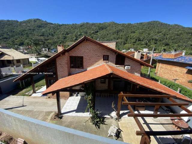 Casa Alto Padrão para Venda, Cachoeira do Bom Jesus, 3 dormitórios, 1 suíte, 3 banheiros, 2 vagas