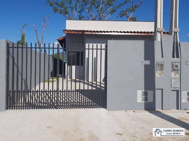 Casa nova no balneário dos golfinhos