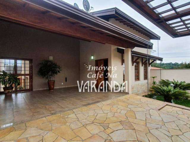 Casa com 3 dormitórios à venda, 250 m² por R$ 1.375.000,00 - Parque Nova Suiça - Valinhos/SP