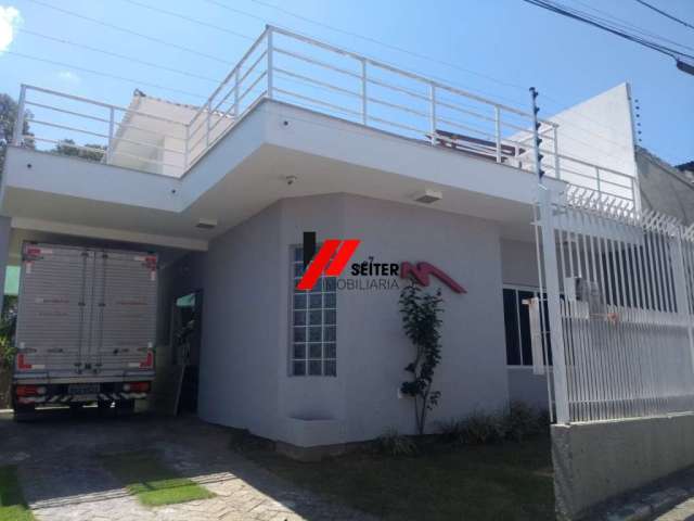 casa a venda na agronômica, com 2 dormitorios sendo 1 suite, vaga de garagem coberta 139m²