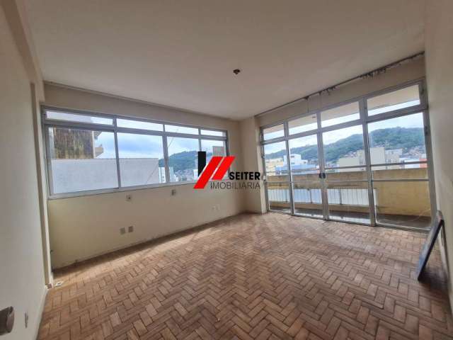 Sala comercial a venda no Centro de Florianópolis Av Vidal Ramos