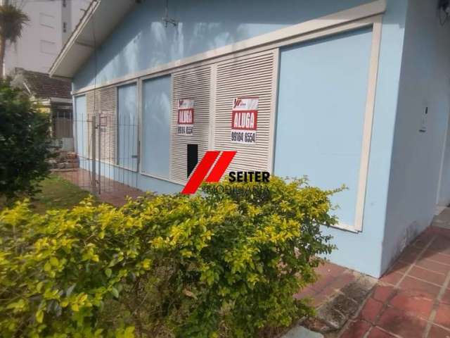 Casa Comercial 6 quartos para locação na trindade.