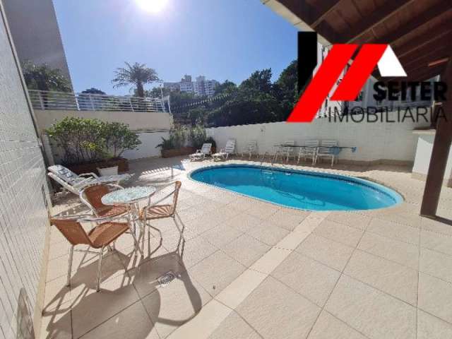 Apartamento de 4 dormitorios frente mar Centro Florianopolis