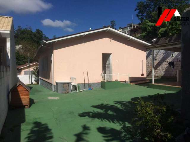 Casa de 4 dormitórios a venda no bairro Trindade