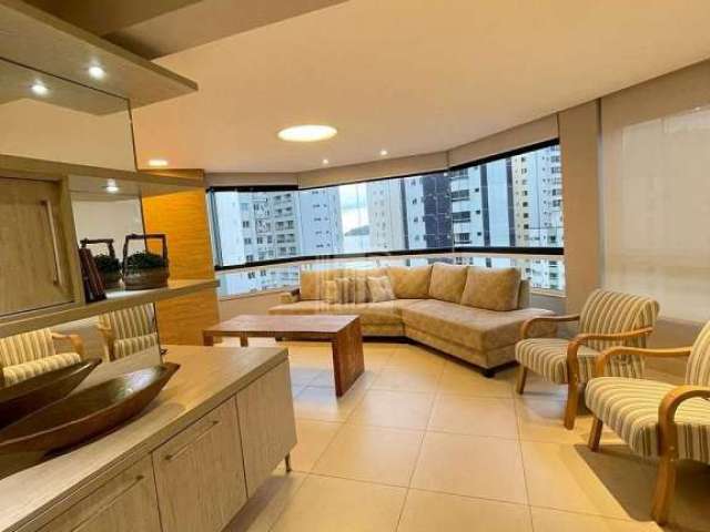 Apartamento com 3 dormitorios na Quadra Mar de Balneário Camboriú