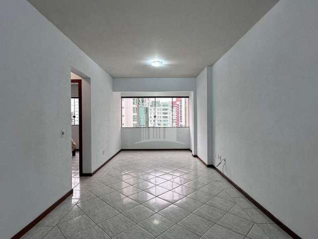 Apartamento Quadra Mar, com 02 dormitórios