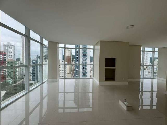 Apartamento na quadra do mar no Ed Vision Tower