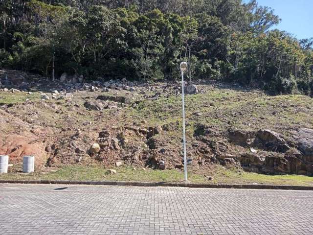 Terreno Plano e Pronto para Construir em condomínio fechado alto padrão na praia dos Ingleses Florianópolis