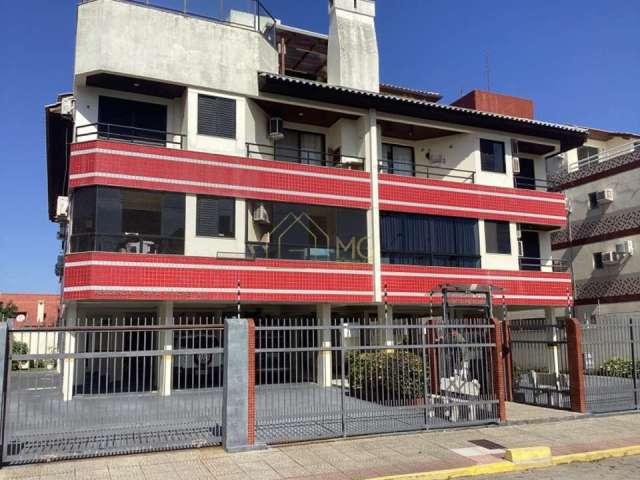 Cobertura com piscina privativa na praia dos Ingleses, Florianópolis.