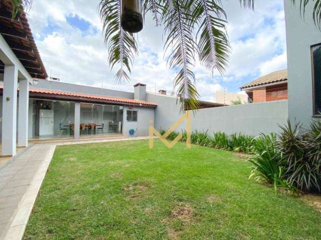 Casa com 1 Suíte Master + 3 Dormitórios - Venda - 233 m² por R$ 1.500.000 - Bairro Tropical - Cascavel/PR