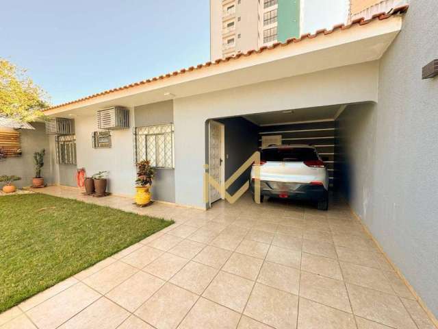 Casa com 3 dormitórios à venda, 167 m² por R$ 850.000,00 - Centro - Cascavel/PR