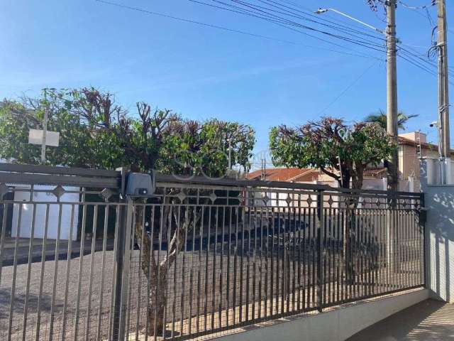 Casa com 3 quartos à venda no Centro, Araraquara , 126 m2 por R$ 450.000