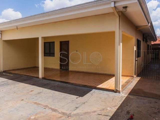 Casa com 3 quartos à venda no Jardim Santa Júlia (Vila Xavier), Araraquara , 185 m2 por R$ 350.000