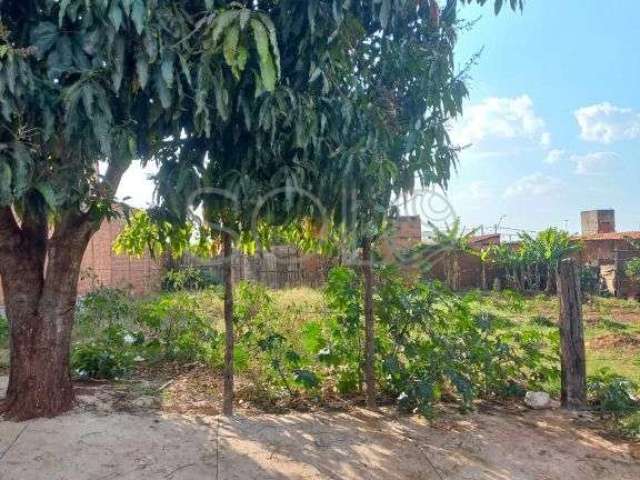 Terreno à venda no Parque das Hortências, Araraquara , 30 m2 por R$ 75.000