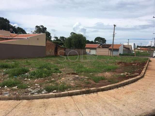 Terreno à venda no Jardim Victório Antônio de Santi II, Araraquara  por R$ 134.000