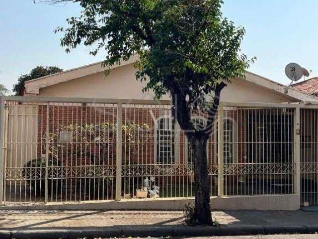 Casa Térrea com Edícula na Rua São Bento, Araraquara