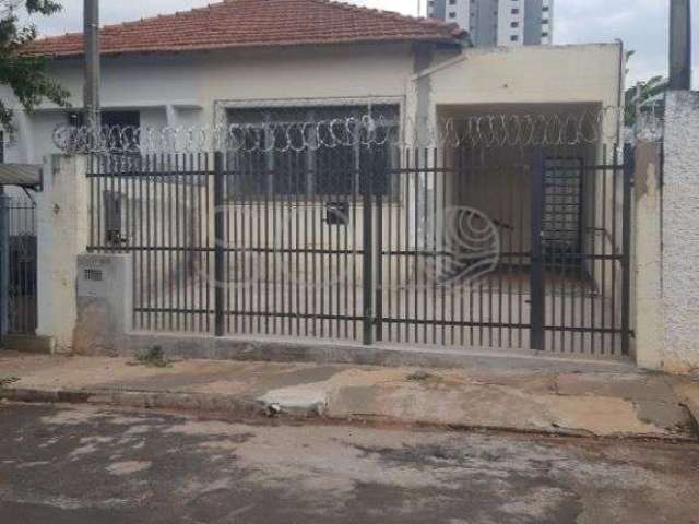 Casa com 3 quartos à venda no Centro, Araraquara , 123 m2 por R$ 280.000