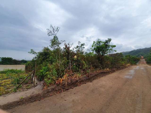 Terreno à venda em Esmeraldas-MG, bairro Maceio, com 1.800 m² de área!