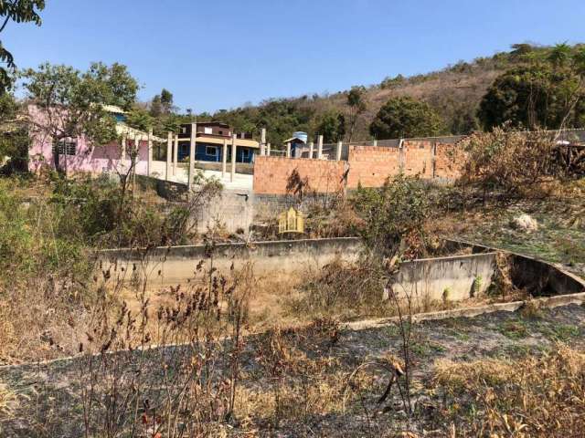 Terreno à venda em Esmeraldas-MG, bairro Tropeiros, 1.000m² de área!