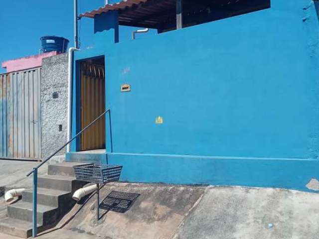 Imóvel à venda em Esmeraldas-MG: Casa no Bairro Novo Retiro com 1 quarto, sala, banheiro e 60m² de área. Venha conferir!