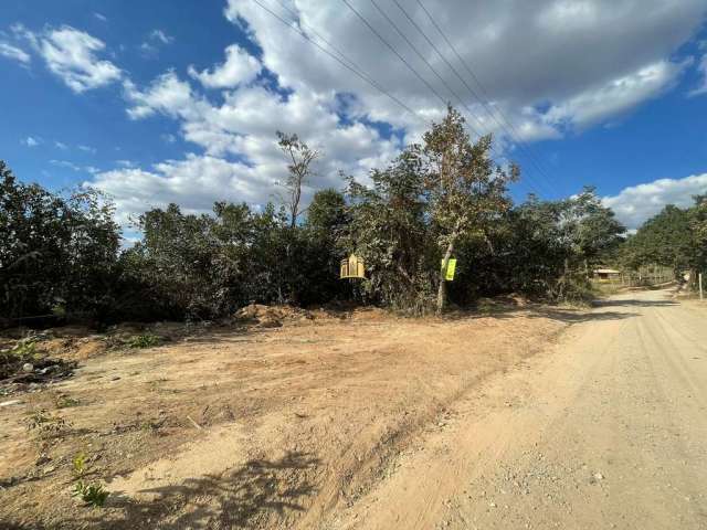 Oportunidade Imperdível: Área de 3.000m² à Venda em Taquaras, Esmeraldas, MG - Apenas R$ 50.000