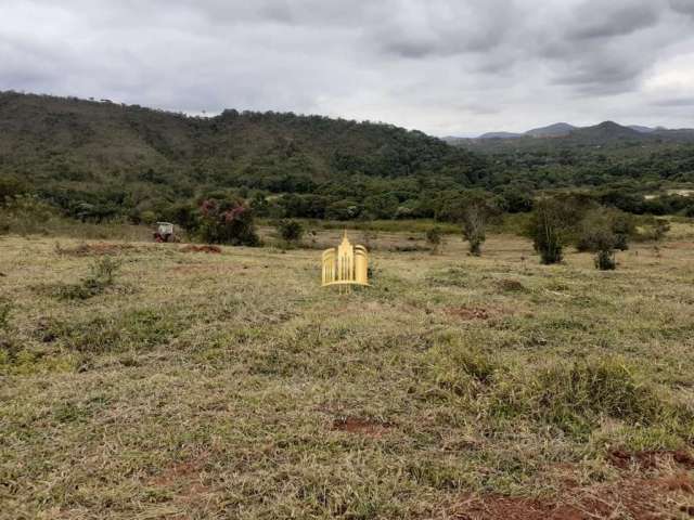 Excelente Terreno de 20.000m² à Venda em Área Rural de Esmeraldas - Próximo ao Centro, R$ 250.000