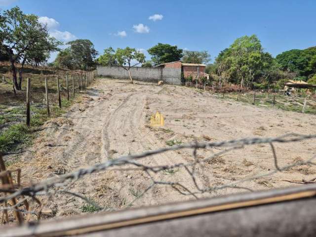 Terreno à Venda no Bairro Tropeiros, Esmeraldas - 1.000 m² por R$ 120.000