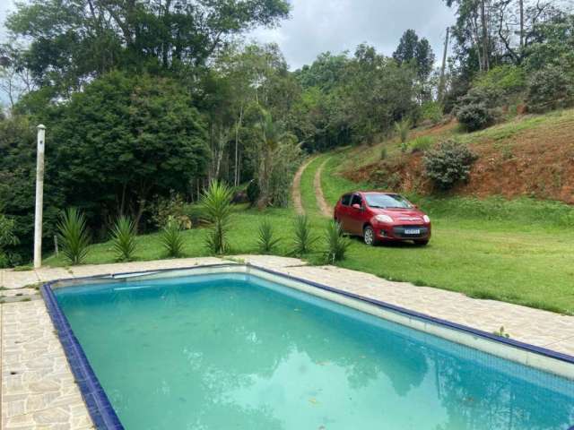 Vendo chacara com cachoeira bairro ponte nova em monteiro lobato - sp