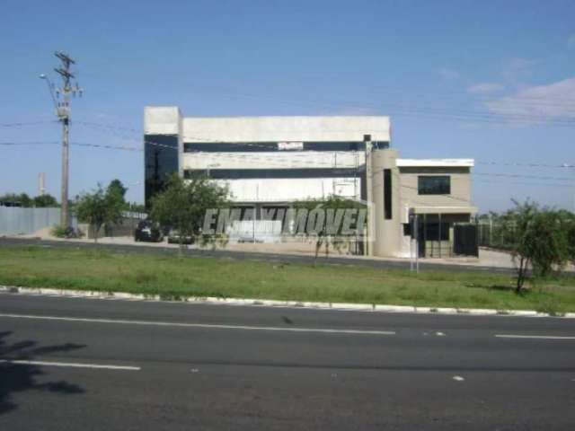 Galpão Comercial com aproximadamente 2000m²