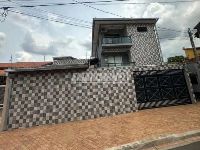 Casa com 3 suítes e piscina no Wanel Ville - Sorocaba/SP