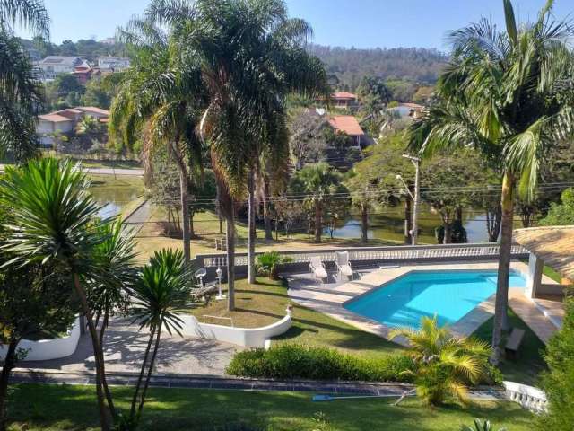 Excelente Casa à venda com linda vista de frente para o lago no Condomínio de Alto Padrão Marambaia em Vinhedo