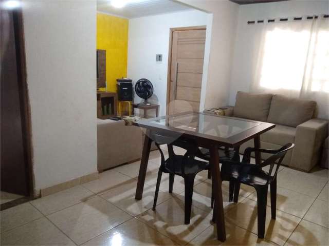 Casa com 4 quartos à venda em Núcleo Habitacional Mary Dota - SP