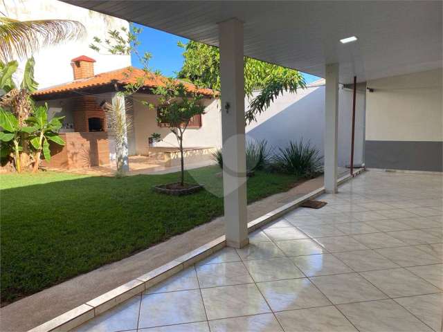 Casa com 3 quartos à venda em Residencial Parque Granja Cecília A - SP