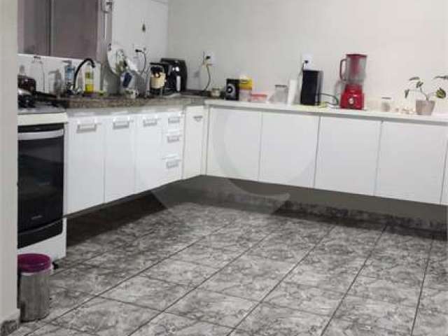 Casa com 3 quartos à venda em Jardim Terra Branca - SP