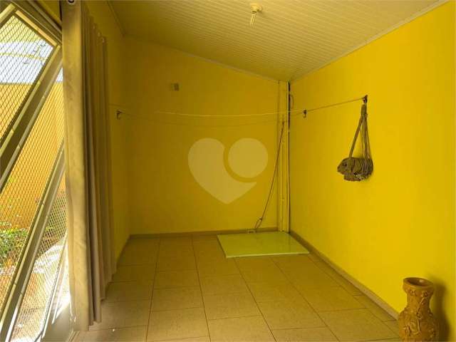 Casa com 3 quartos à venda em Jardim José Kalil - SP