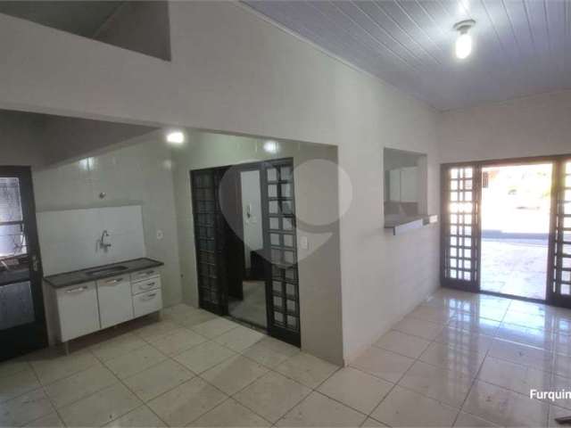 Casa com 3 quartos à venda em Vila Jardim Celina - SP