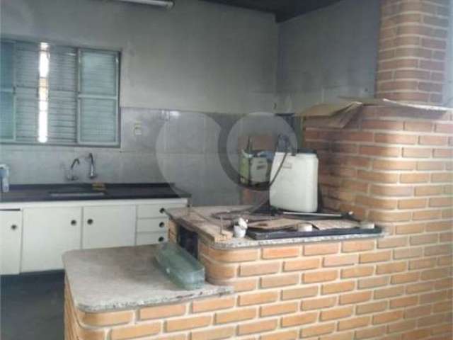 Casa com 3 quartos à venda em Vila Santista - SP