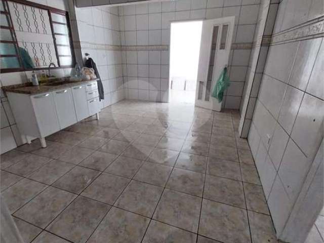 Casa com 3 quartos à venda em Vila Carolina - SP