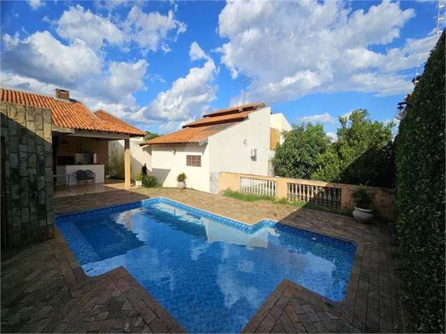 Casa com 4 quartos à venda em Jardim Bela Vista - SP