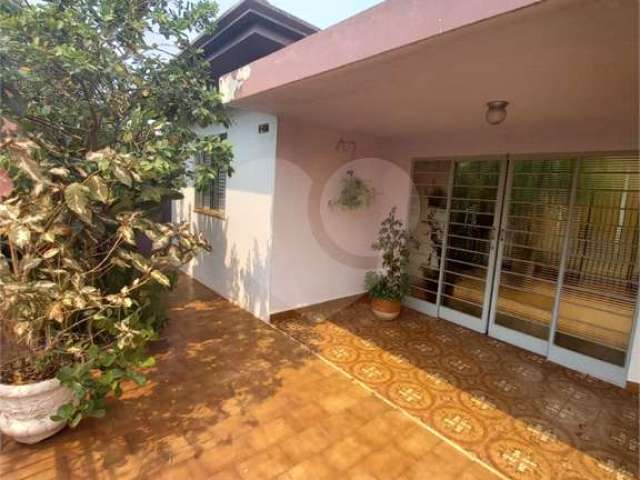 Casa com 3 quartos à venda em Vila Souto - SP